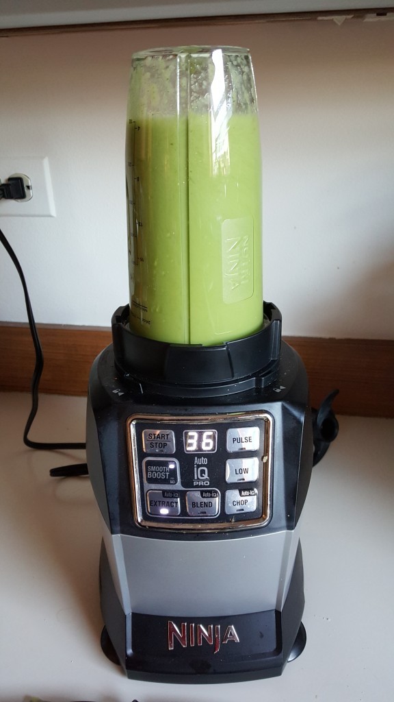 I make green smoothies in my Nutri Ninja and love them!