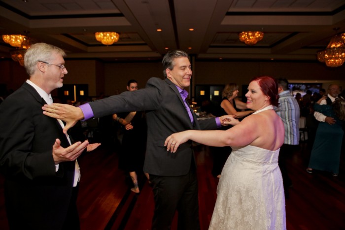 hilarious professional wedding photos: Candid dancing photos