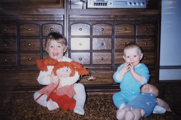 1985 kids with cabbage patch kids